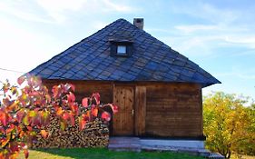 Cabin Menka